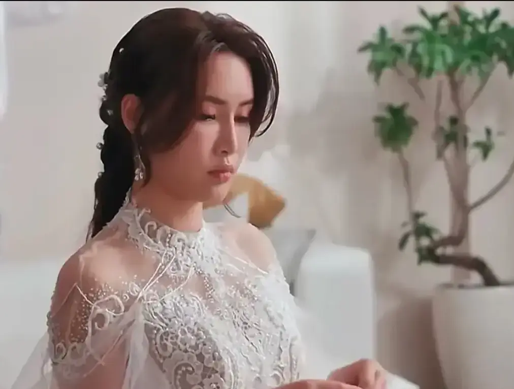 《苏畅-小凤新婚》完整未删减版-艾熙演绎怀旧台味风情-4K高清夸克网盘免费下载-小凤新婚无删节在线观看