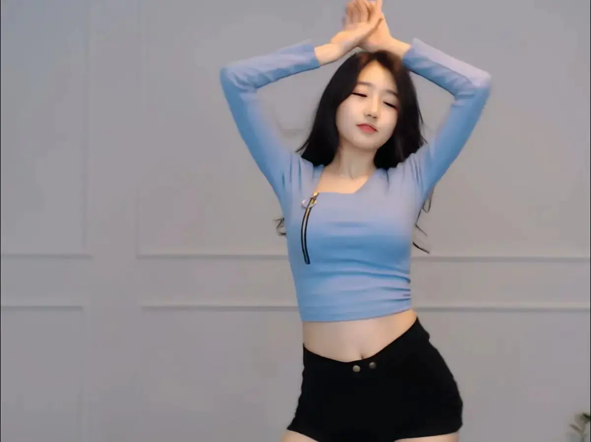 onlyfans每日大赛徐雅终极剪辑-8月加长版高清在线观看-抖音爆款徐雅高能瞬间-动漫资源免费抢先看