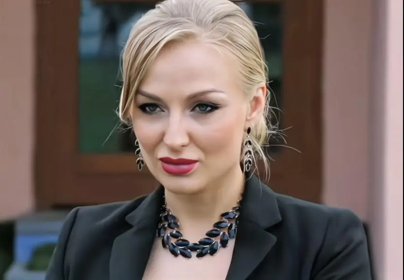 《足球队的女老板们》高清无删减完整版免费在线观看-足球电影足球妈妈国语4K原画无广告在线观看-足球队的女老板们全集资源下载